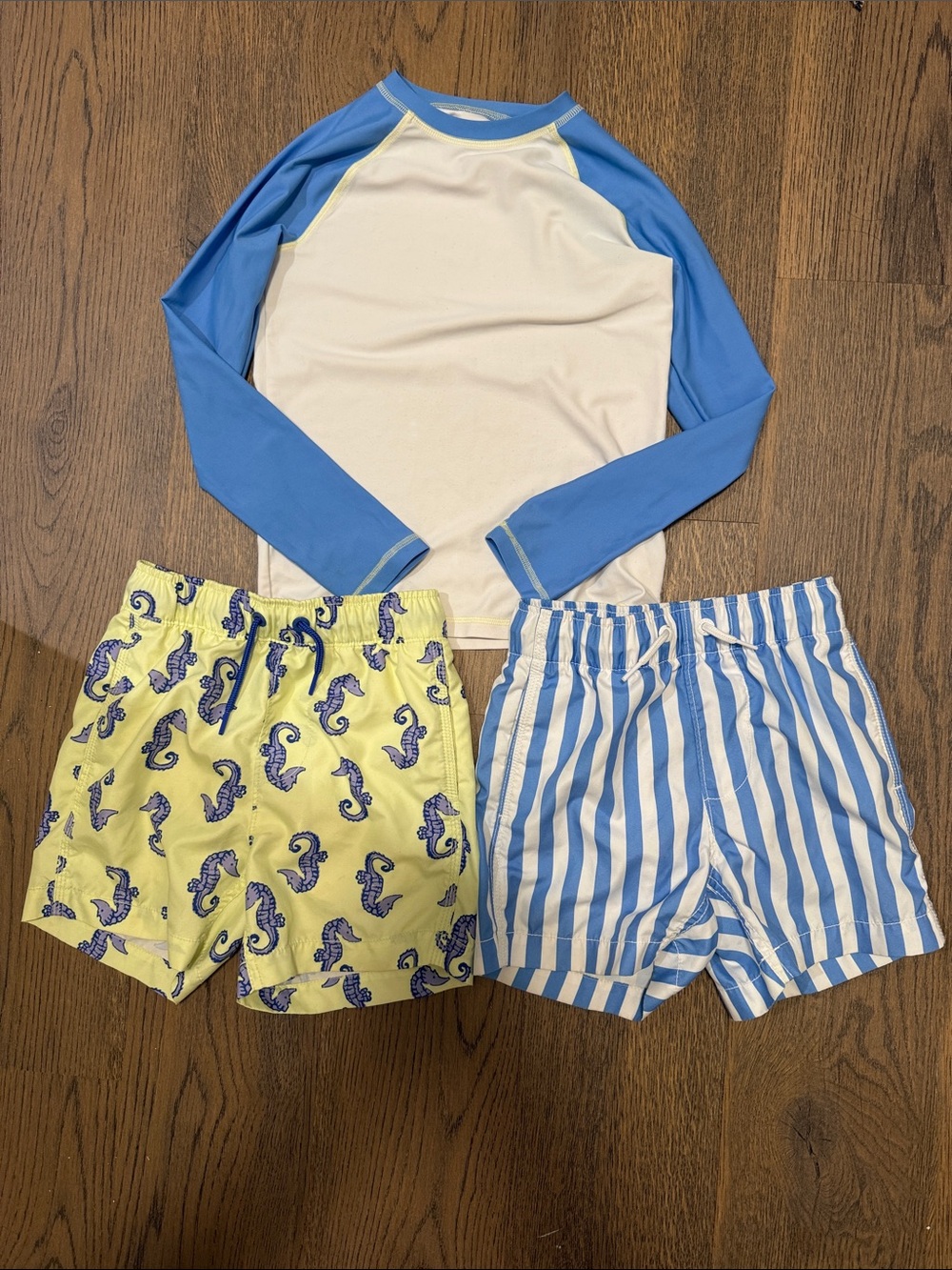 GAP Kids boys swim bundle size S 6/7